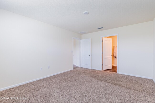 Building Photo - 3474 Cliffside Way