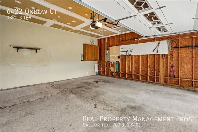 Building Photo - 6422 Oxbow Ct