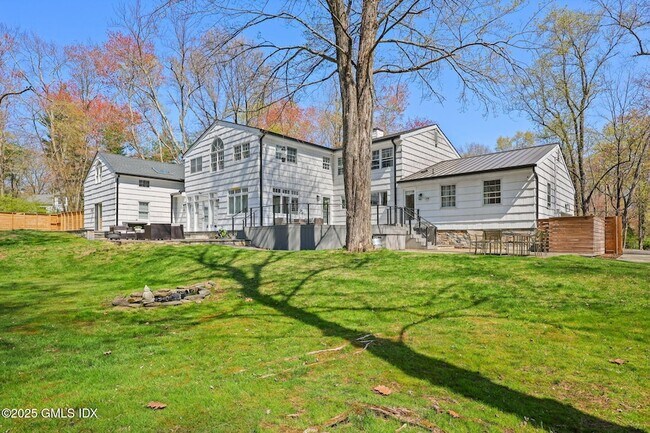 Building Photo - 10 Old Forge Rd