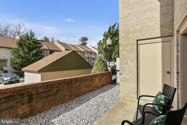 Building Photo - 3875 Steppes Ct