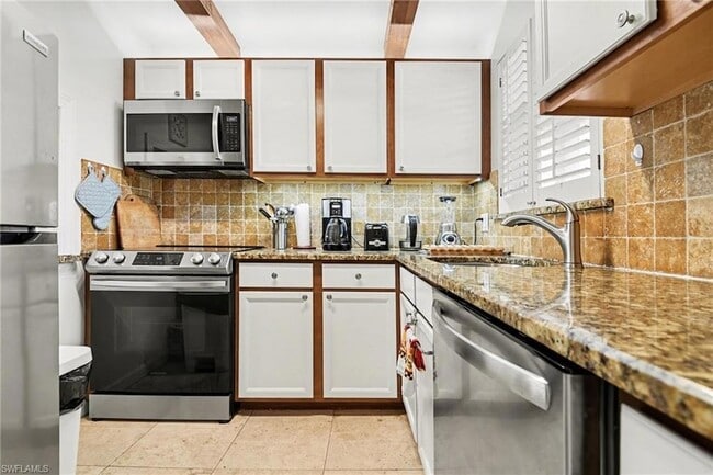 Building Photo - 200 Forest Lakes Blvd