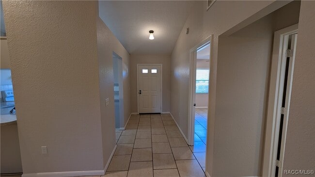 Building Photo - 5334 W Customer Ct