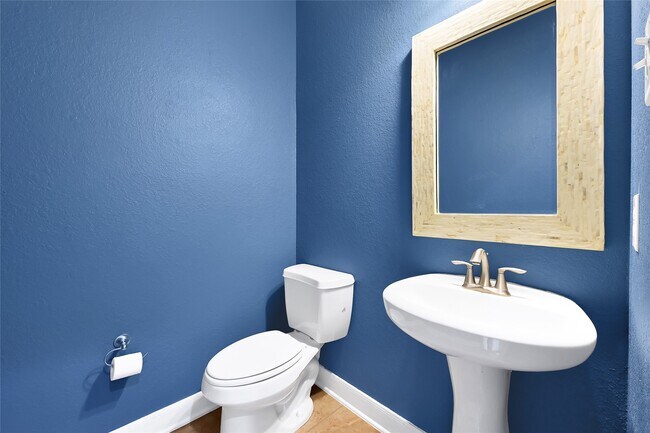 Building Photo - 14727 Bronze Finch Dr