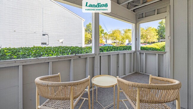 Building Photo - 3600 Park Lake Ln