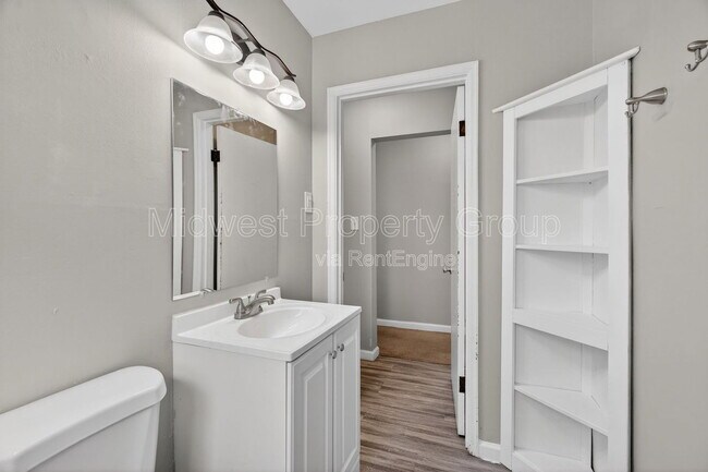 Building Photo - 12035 Krenning Ln