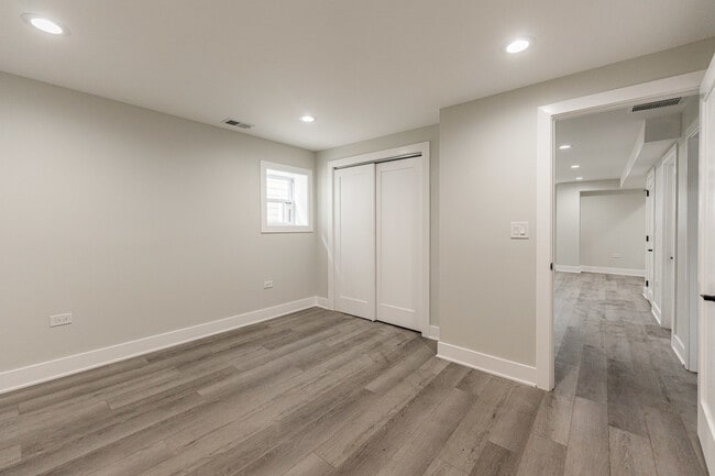 Building Photo - 4129 N Oketo Ave