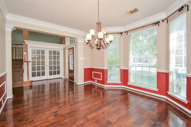 Building Photo - 623 Airybrook Ln