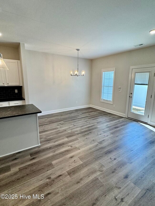 Building Photo - 1404 Hartley Ln