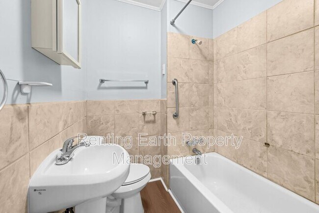 Building Photo - 6309 3rd Ave S