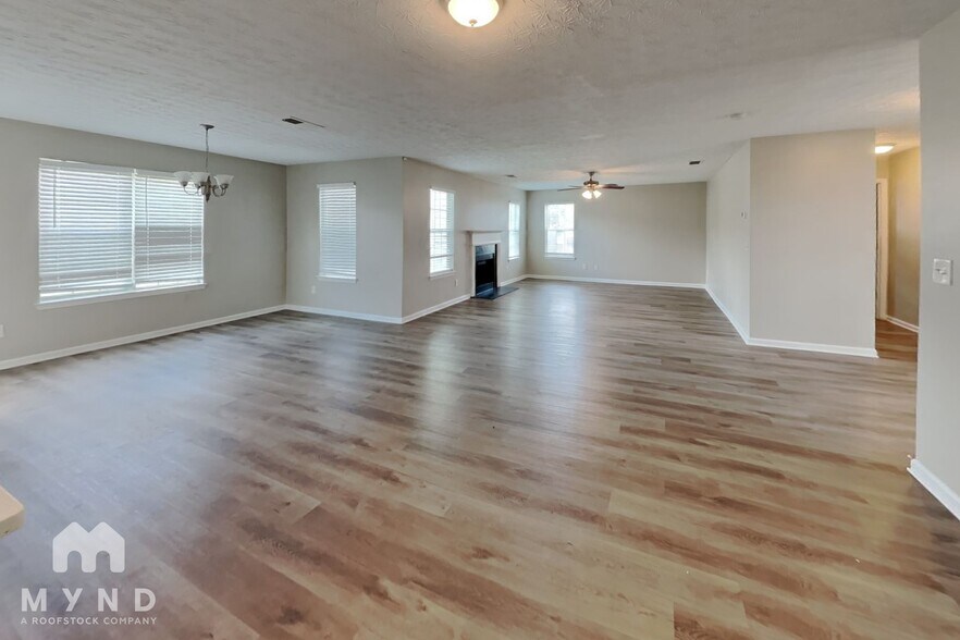 Building Photo - 1037 St Augustine Pkwy