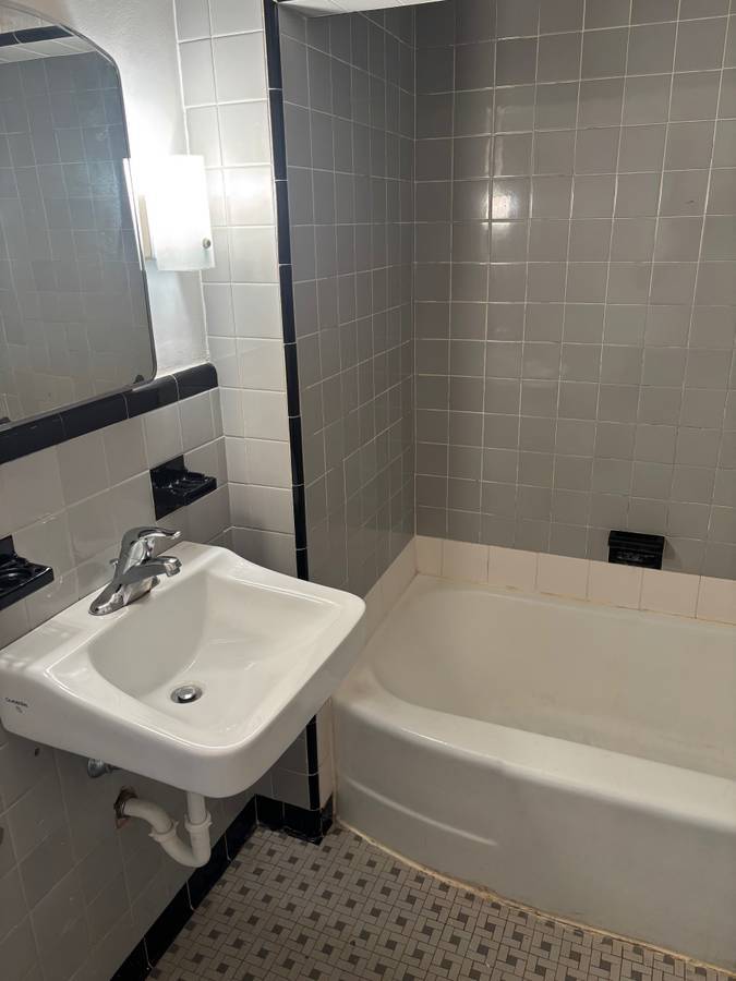 Bathroom - 611 Haddon Ave
