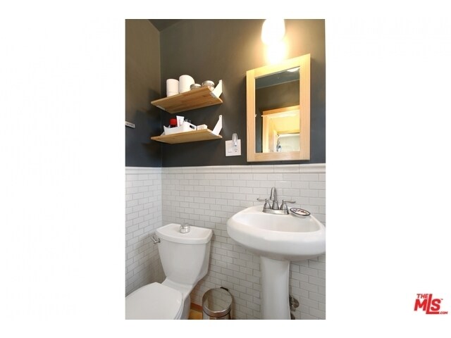 Bathroom - 1876 Ripple St