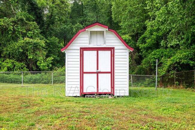 Building Photo - 2425 Capehart Rd