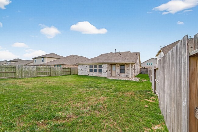 Building Photo - 5415 Tourmaline Wy