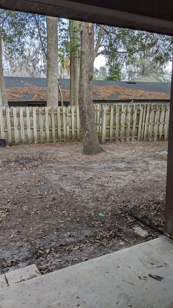 Building Photo - Linton Oaks Townhouse