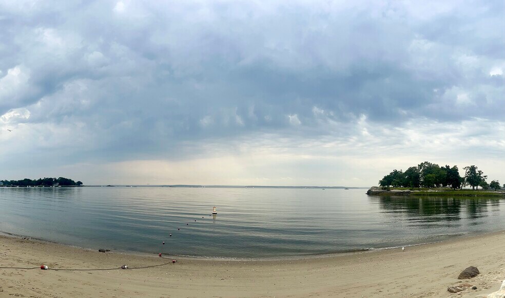 Building Photo - 300 Seaside Ave