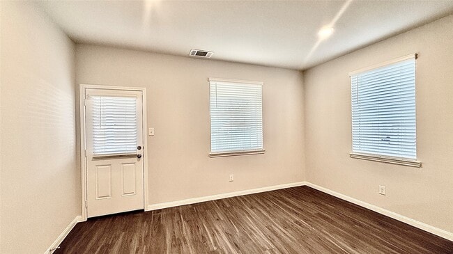 Building Photo - 2340 Mooneye Ct