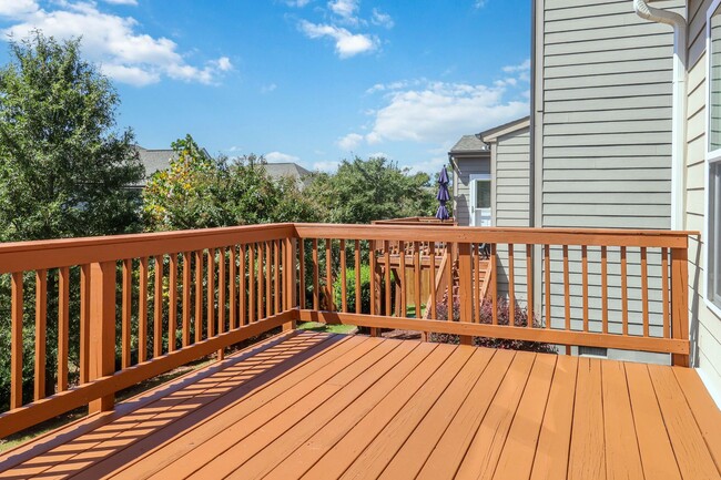 Building Photo - Stunning 4BD, 3BA Cary Home in Prime Locat...