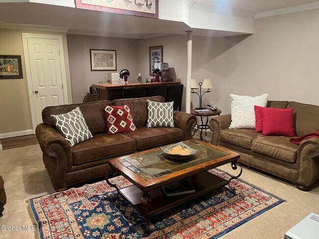 Building Photo - 68 Vista Dr