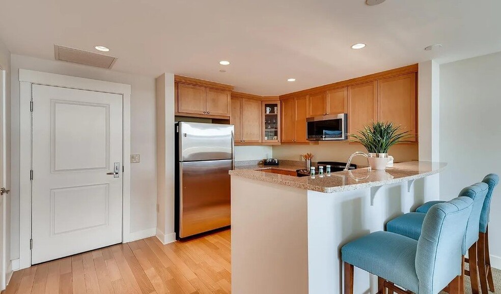 Building Photo - 7220 W Bonfils Pl