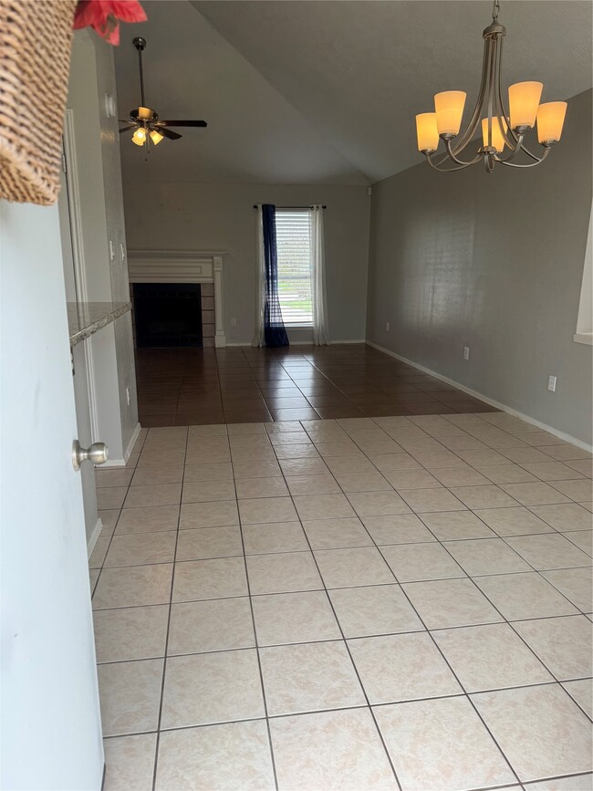 Building Photo - 2602 Grand Teton Dr