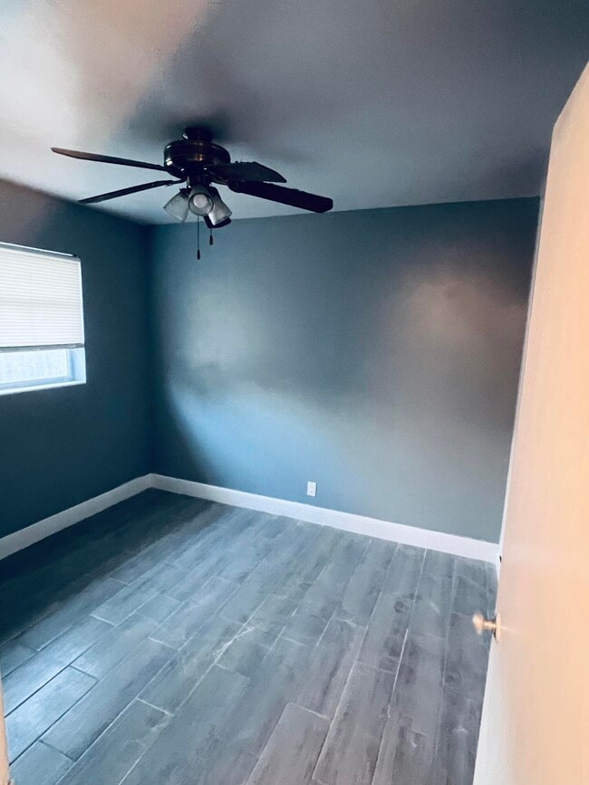 Building Photo - 759 Caroline Ave