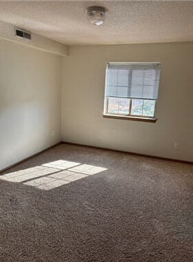 Building Photo - 2868 Coral Ct