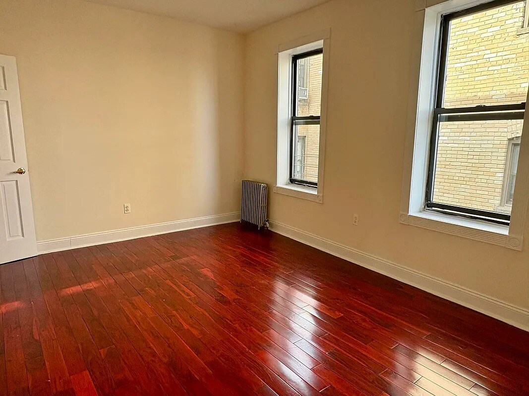 Building Photo - 2087 Amsterdam Ave