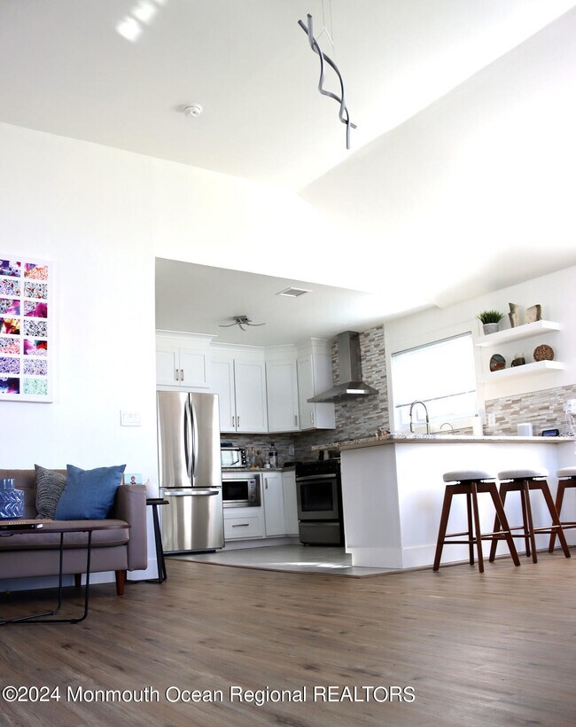 Building Photo - 111 Long Branch Ave