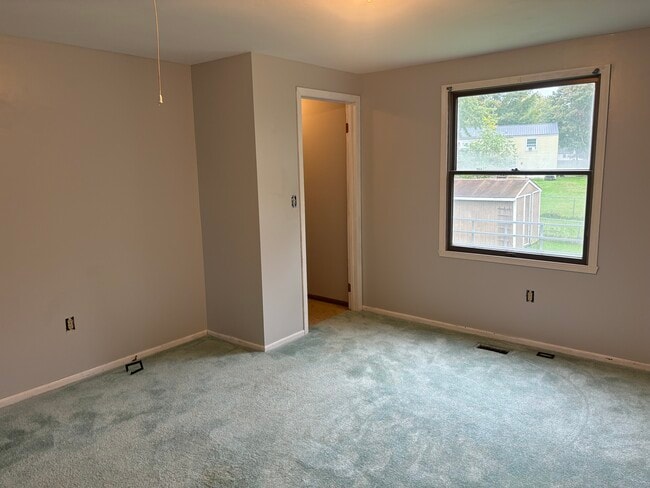 Building Photo - 6261 Wynmoor Dr