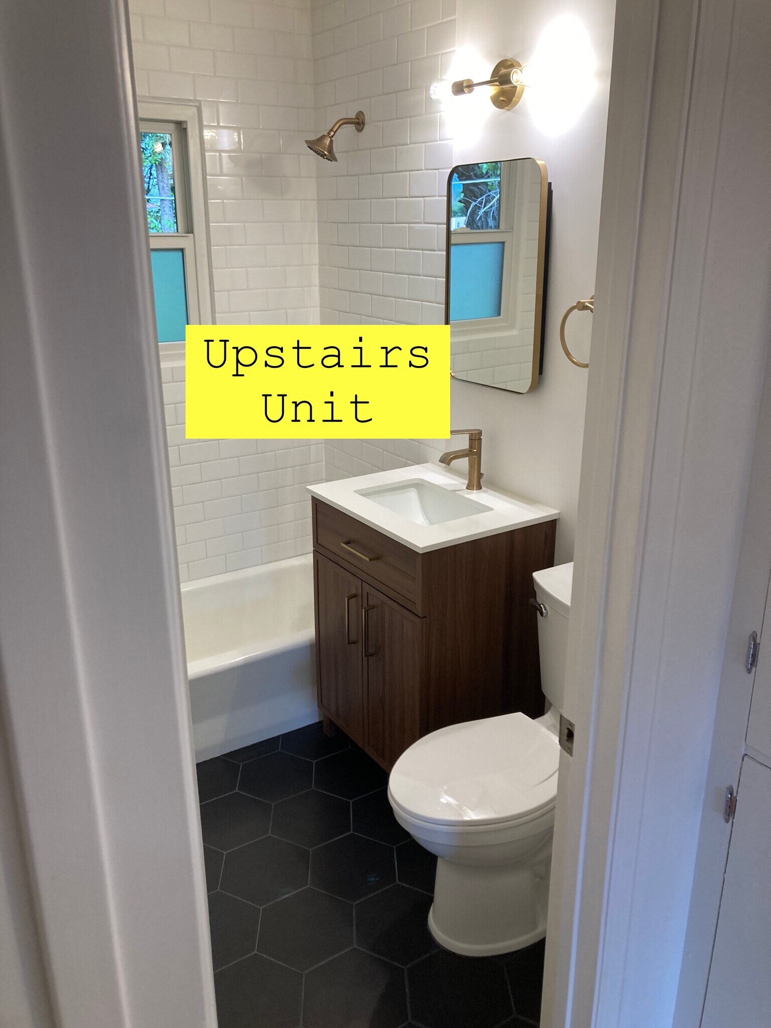 Building Photo - 943 Raymond Pl