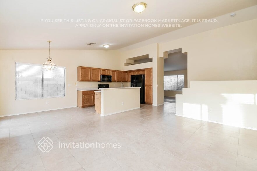 Building Photo - 775 S Lanus Dr