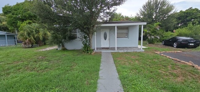 Building Photo - 1221 NW 23rd Terrace