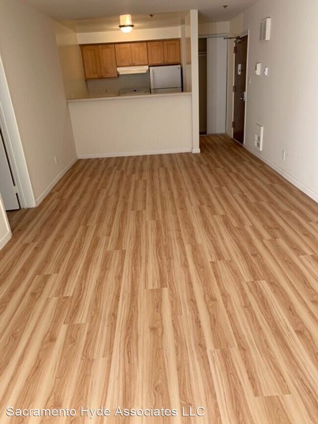 Building Photo - 1490 Sacramento St