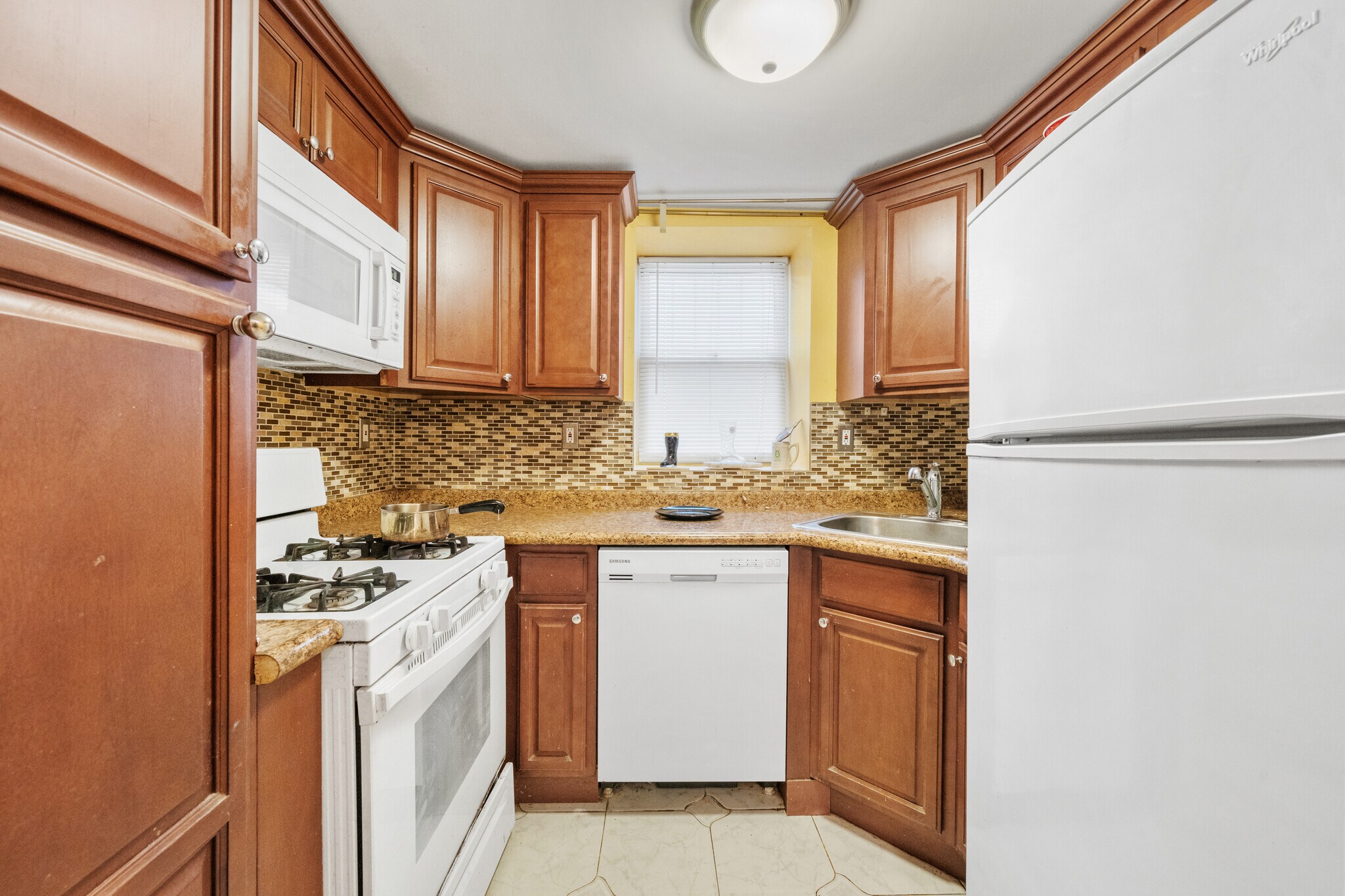Building Photo - 114 Terrace Pl