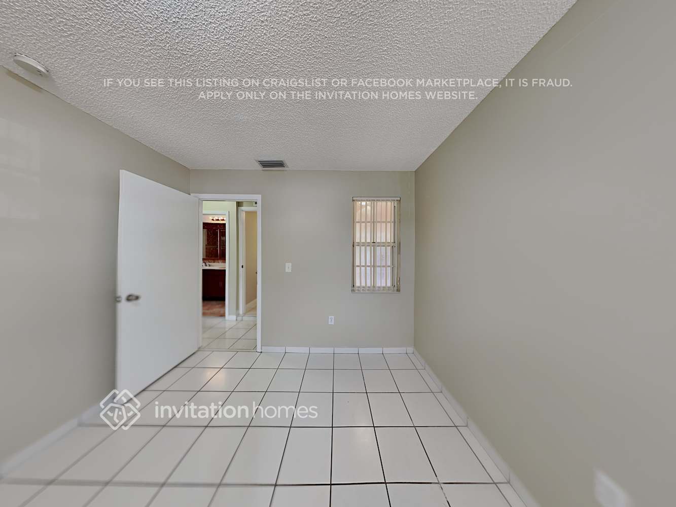 Building Photo - 4711 SW 142nd Ct