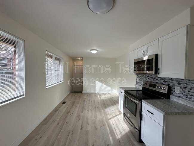 Building Photo - 765 Grant Ave