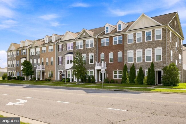 Building Photo - 25678 Pleasant Valley Rd
