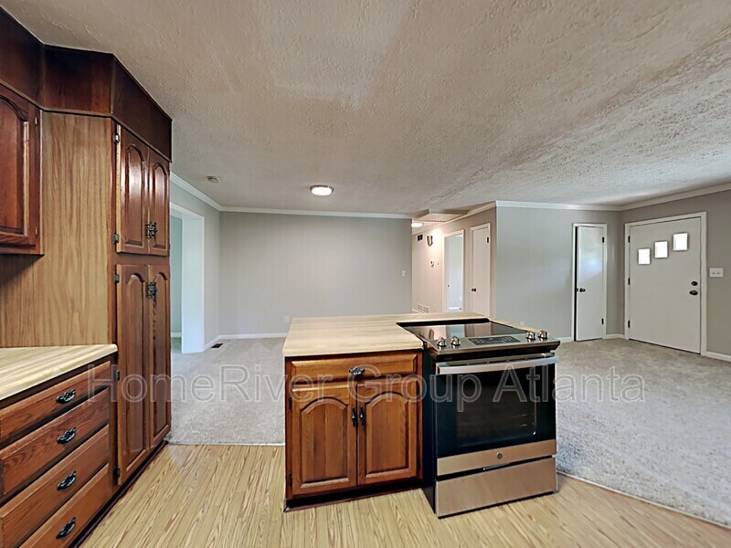 Building Photo - 3820 Tommy Dr