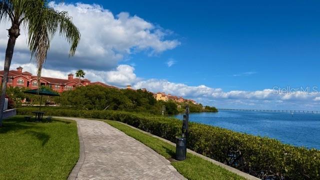 Building Photo - 2732 Via Murano