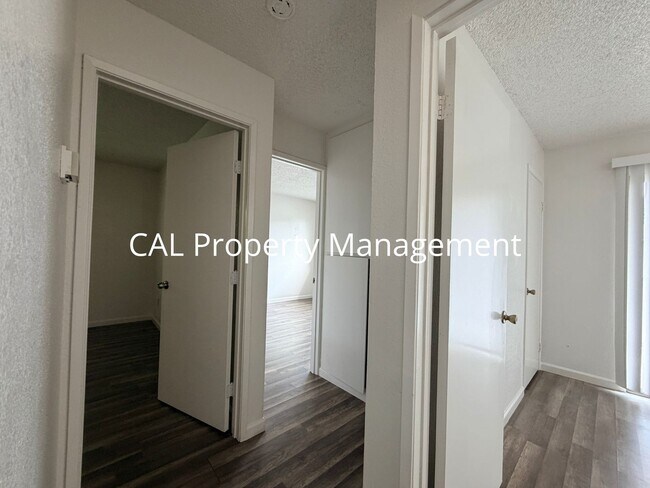 Building Photo - 1791 Cherokee Dr
