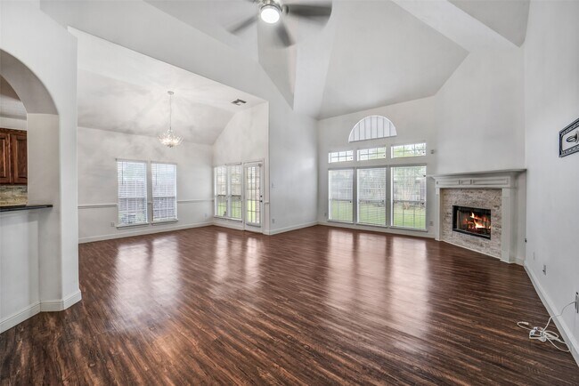 Building Photo - 16810 Noble Pass Ln