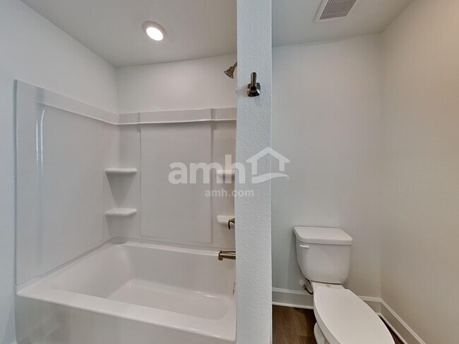 Building Photo - 37831 Dusty Saddle Ln