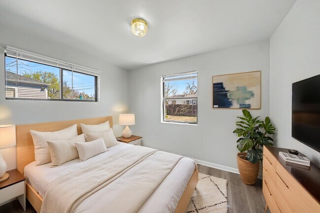 Building Photo - 956 Macon St