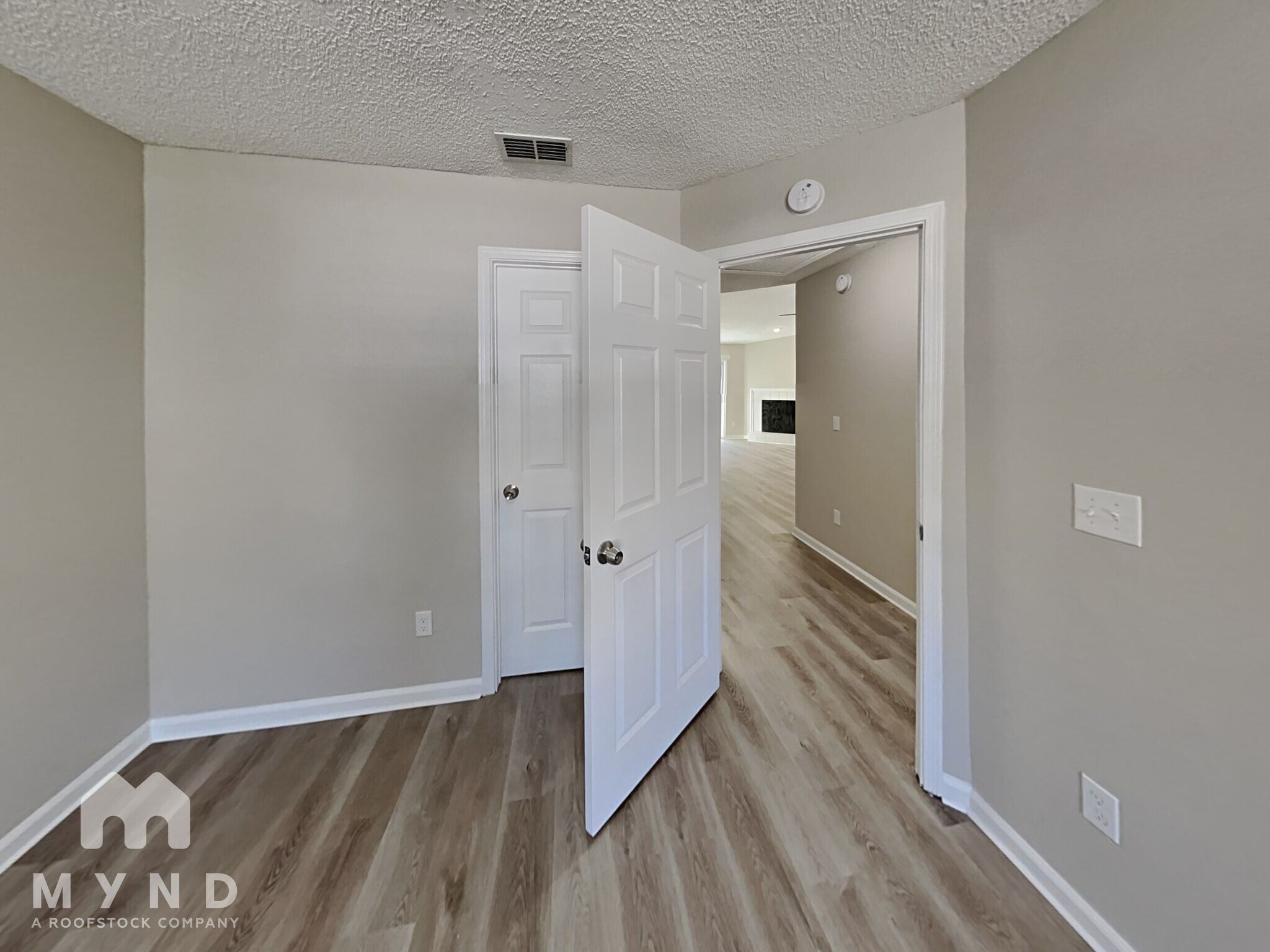 Building Photo - 6549 Arancio Dr W