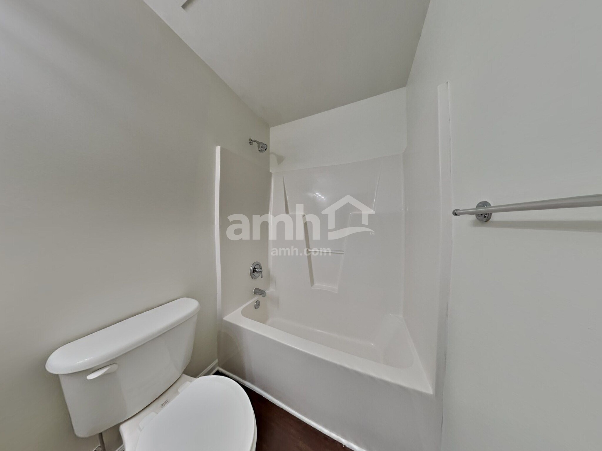 Building Photo - 111 Meandering Way Ln