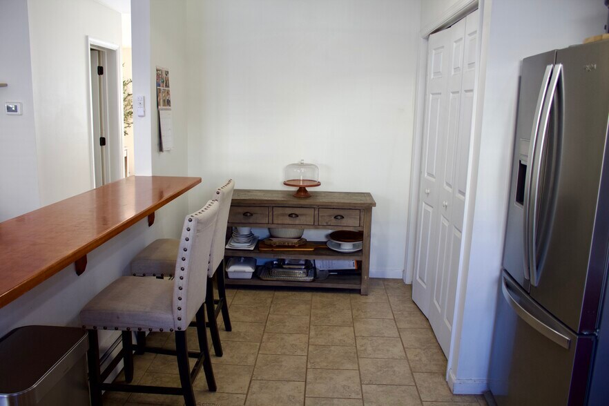 Building Photo - 159 Columbia Ave