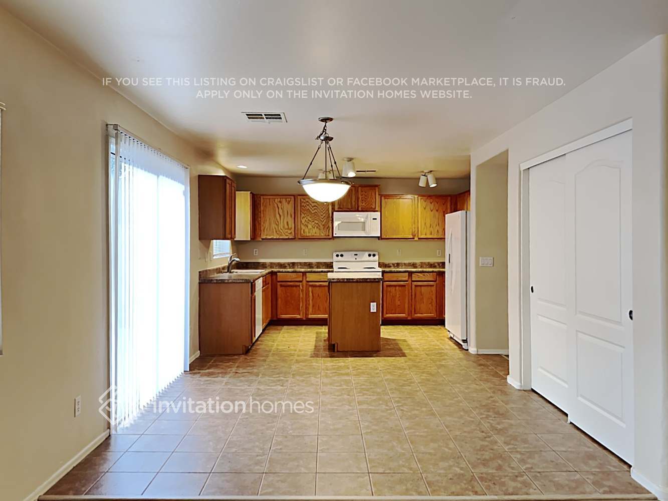Building Photo - 10018 N 115th Dr