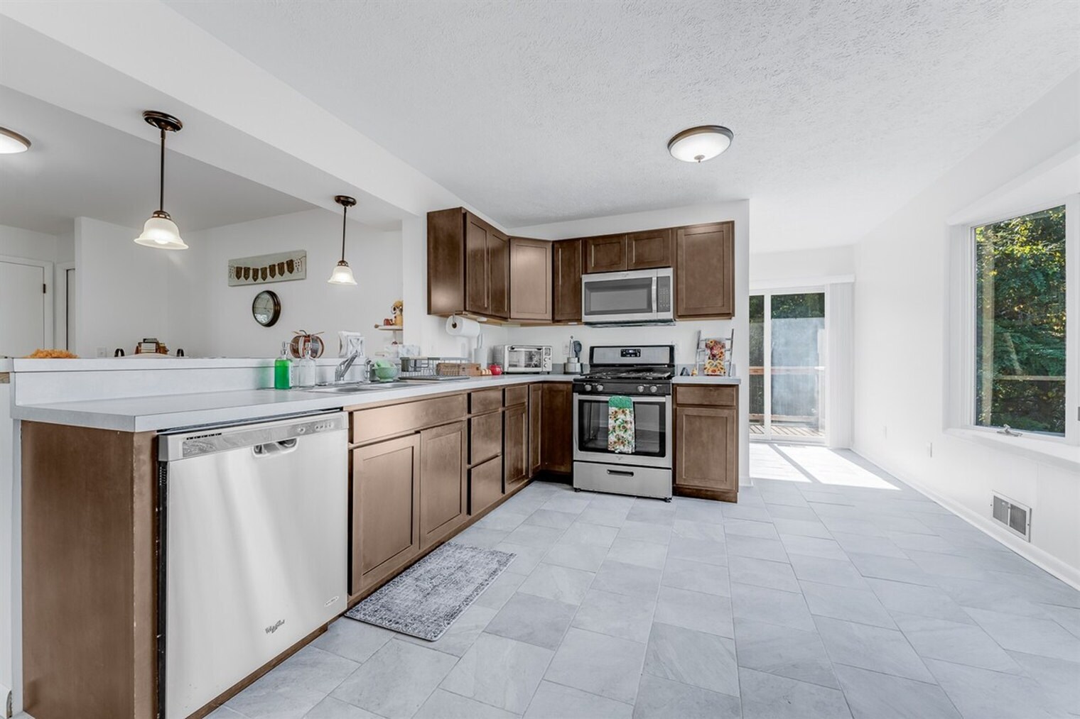 Building Photo - 521 Woodhaven Dr