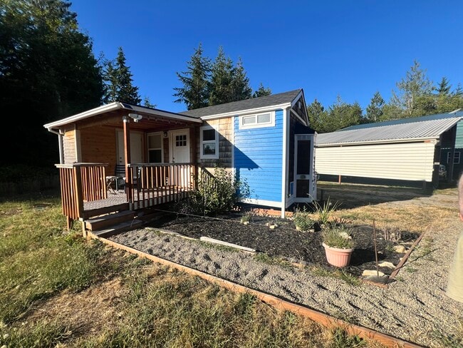 Building Photo - 9640 Nika Trail NW